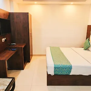 Hotel Grand Tela Near Igi Airport Delhi ****